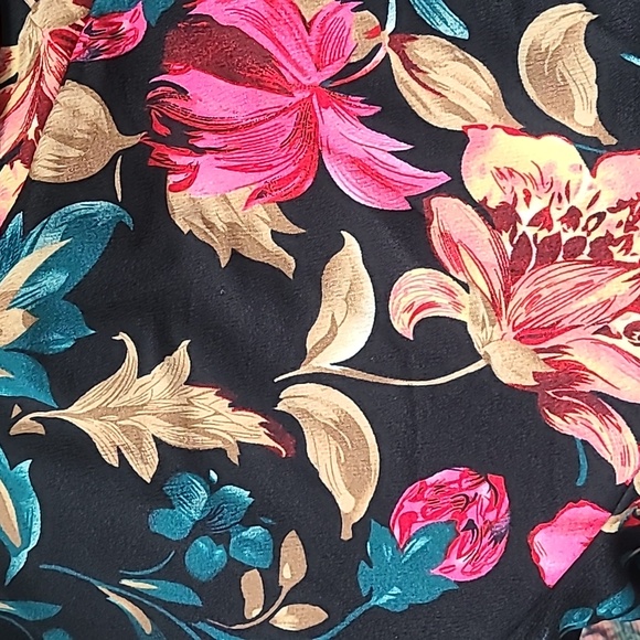 Floral print ruffled dress - Picture 3 of 3